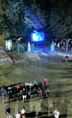 Huerta Grande: emotiva vigilia en honor a los héroes de Malvinas