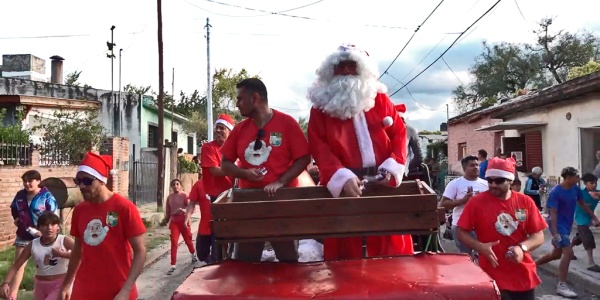 37° Caravana de Papá Noel por los barrios faldenses