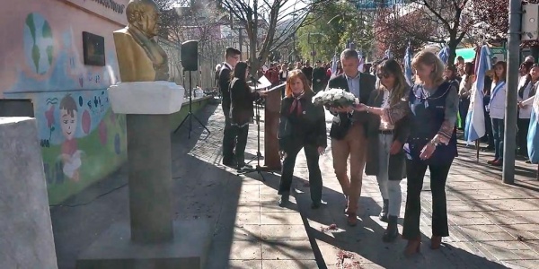 La Falda homenajeó a sus Maestros con un acto solemne