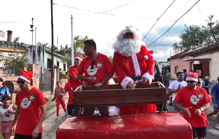 37° Caravana de Papá Noel por los barrios faldenses