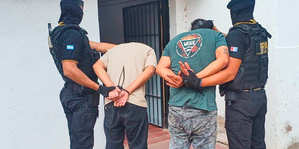 Cruz Del Eje: FPA incautó cocaína y marihuana en inmediaciones de la cárcel. dos detenidos