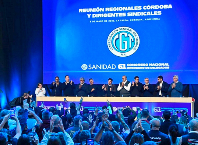 Kicillof participó del Congreso Nacional de Sanidad en La Falda