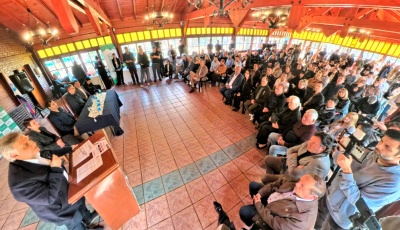 Llaryora llegó a Valle Hermoso con anuncios para agua, gas, viviendas y obras