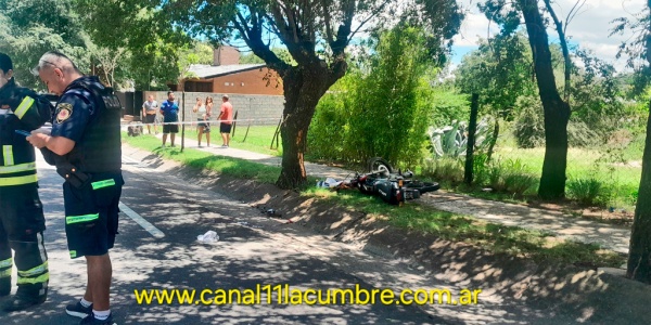 La Cumbre: un joven perdió la vida tras chocar contra un árbol