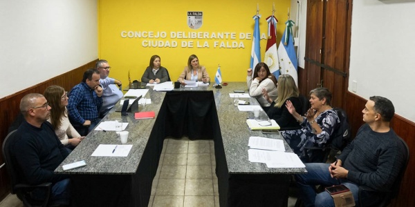 El Concejo de La Falda fijó postura ambiental y dio paso a nuevos proyectos 