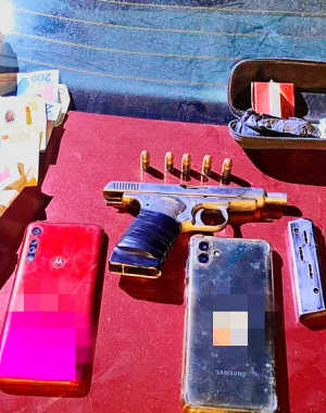 Cosquín: Tres hombres detenidos con un arma de fuego y estupefacientes