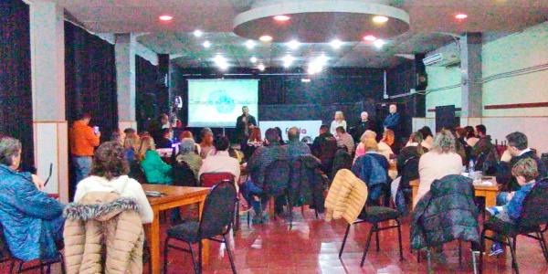 El Consejo de la Ciudad de La Falda encabezó la jornada sobre ciberdelitos y riesgos digitales en las infancias