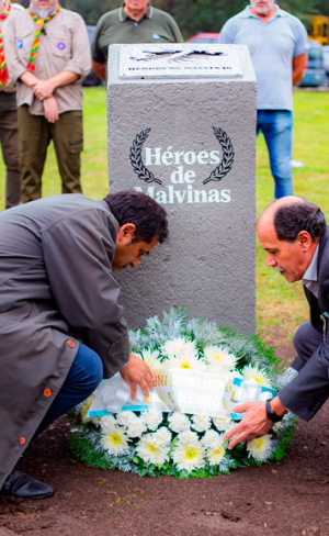 Valle Hermoso inauguró un espacio de memoria en homenaje a los héroes de Malvinas