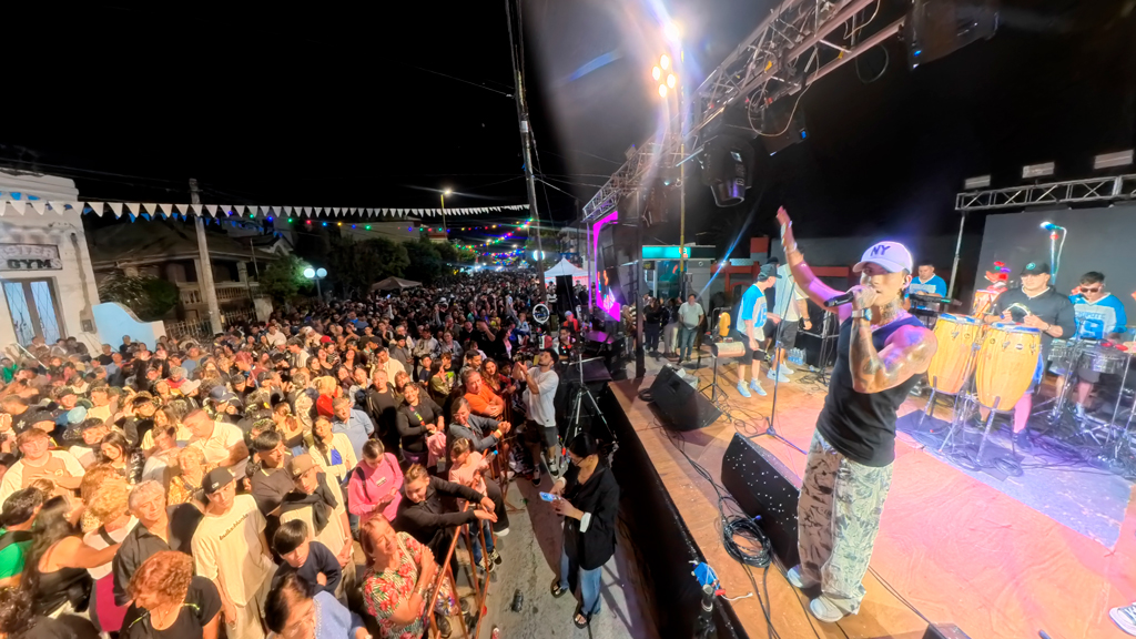 Huerta Grande vivió una noche mágica con sus tradicionales carnavales