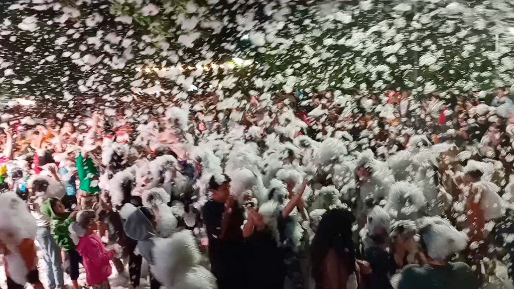 Villa Giardino: el verano cerró con una gran Fiesta de la Espuma