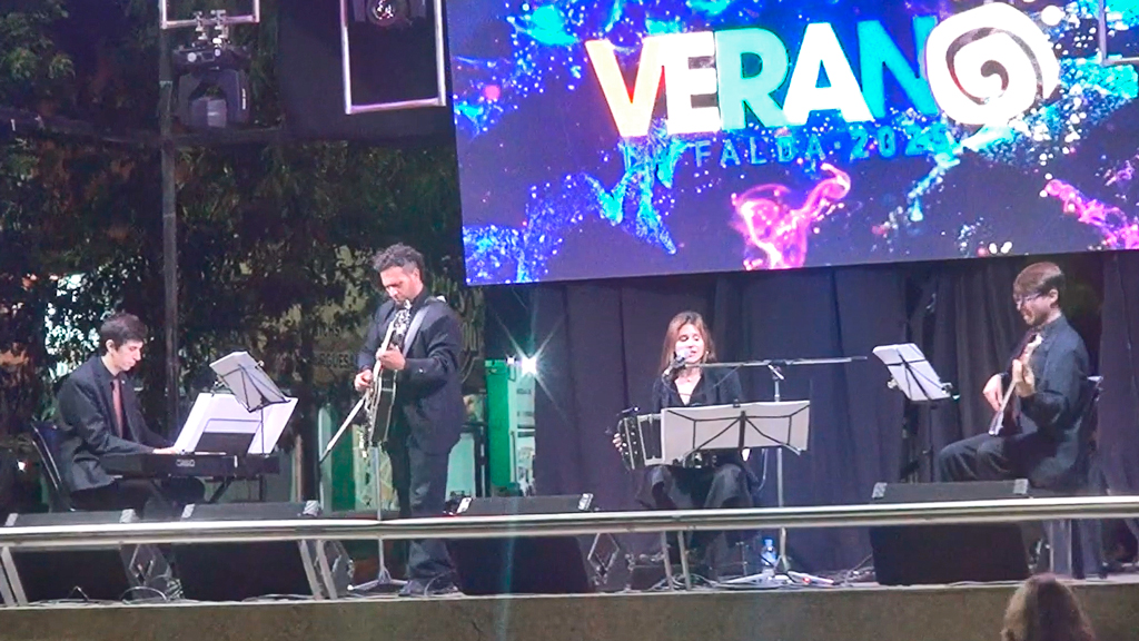 La Falda bajo las estrellas 2025: una noche tanguera en la diagonal