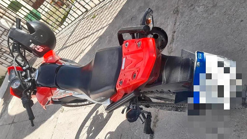 Cayó en un Control Policial: Conducía una moto robada con pedido de secuestro