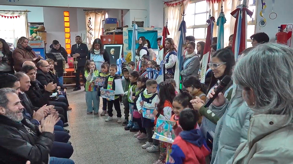 Jardín Maternal Rayito de Sol homenajeó al Gral San Martin