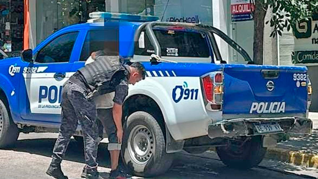 La Falda: lo detienen por disturbios y era buscado por la Justicia