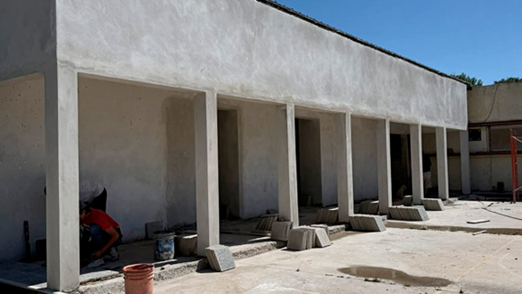 Recta final para las nuevas aulas del IPEM 335 en Valle Hermoso