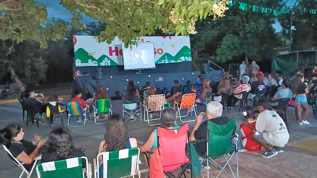 Valle Hermoso: Cine bajo las estrellas y merienda con los Reyes Magos
