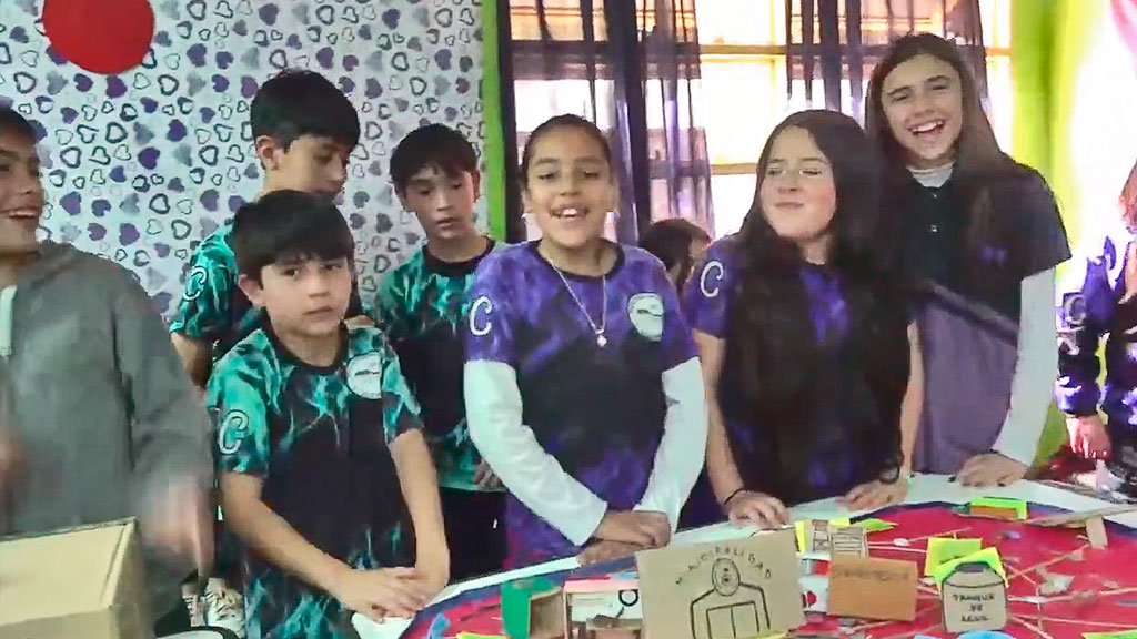 56° feria de Ciencias en escuela Capitán Juan de Zevallos