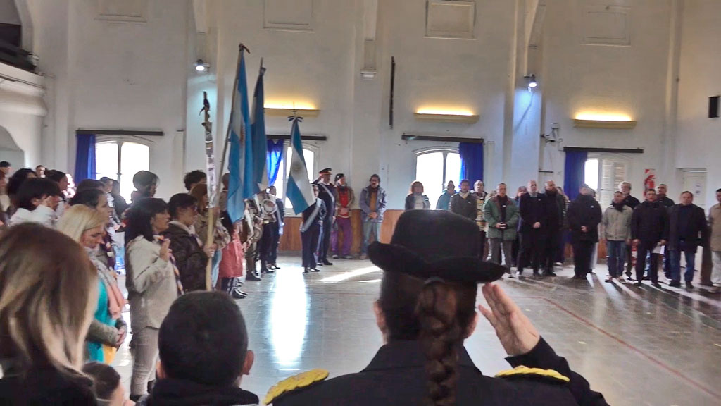 Acto conmemorativo del Día de la Independencia en Villa Giardino