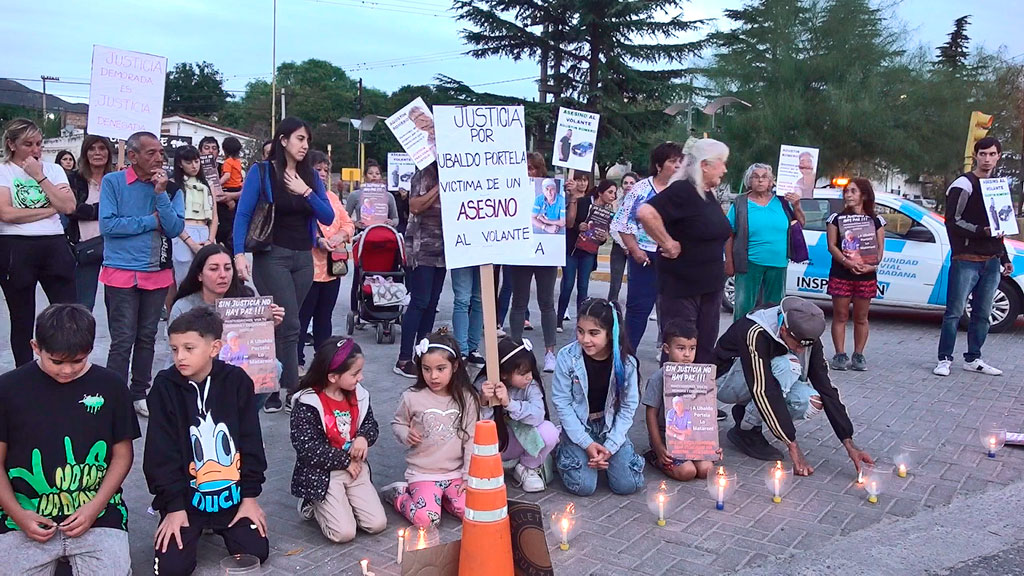 Marcha en silencio por Ubaldo Portela