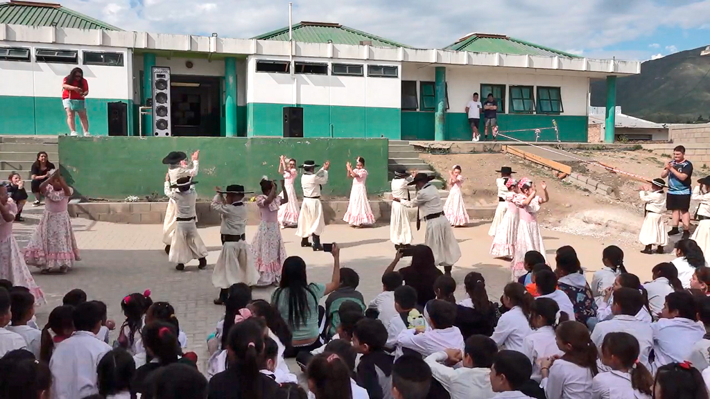 Escuela Aeronáutica Argentina, actuación integradora de La Falda Danza