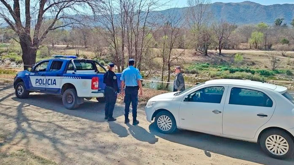 Hallazgo de una joven muerta en la costanera de Santa María de Punilla