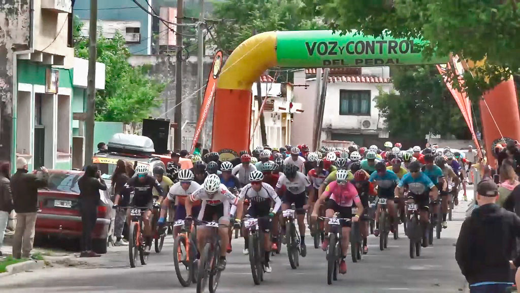 Más de 500 almas participaron de la 10° edición de La Falda Bike Race