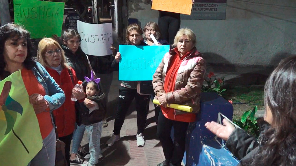 Manifestación de familiares de una menor que fue abusada en La Falda