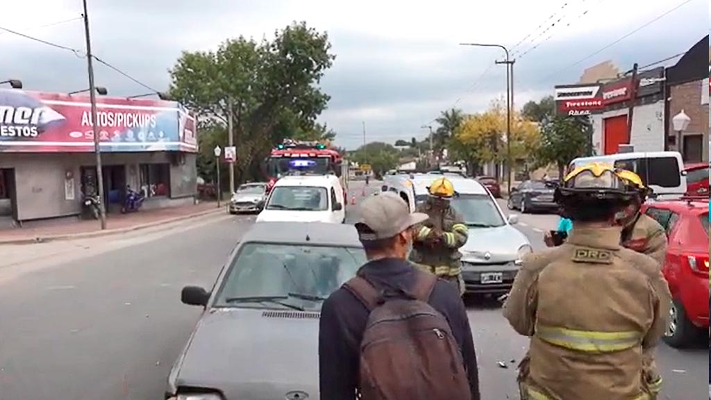 Velocidad excesiva: accidente en ingreso norte de La Falda