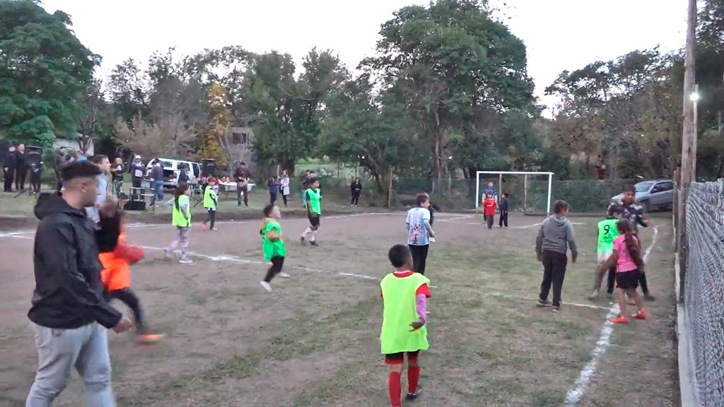 Valle Hermoso: inauguran cancha de fútbol infantil en El Vallecito