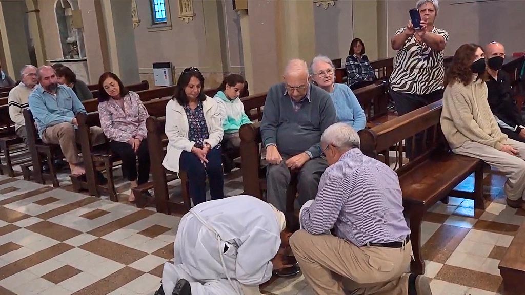 Misa de Jueves Santo en iglesia de Villa Giardino