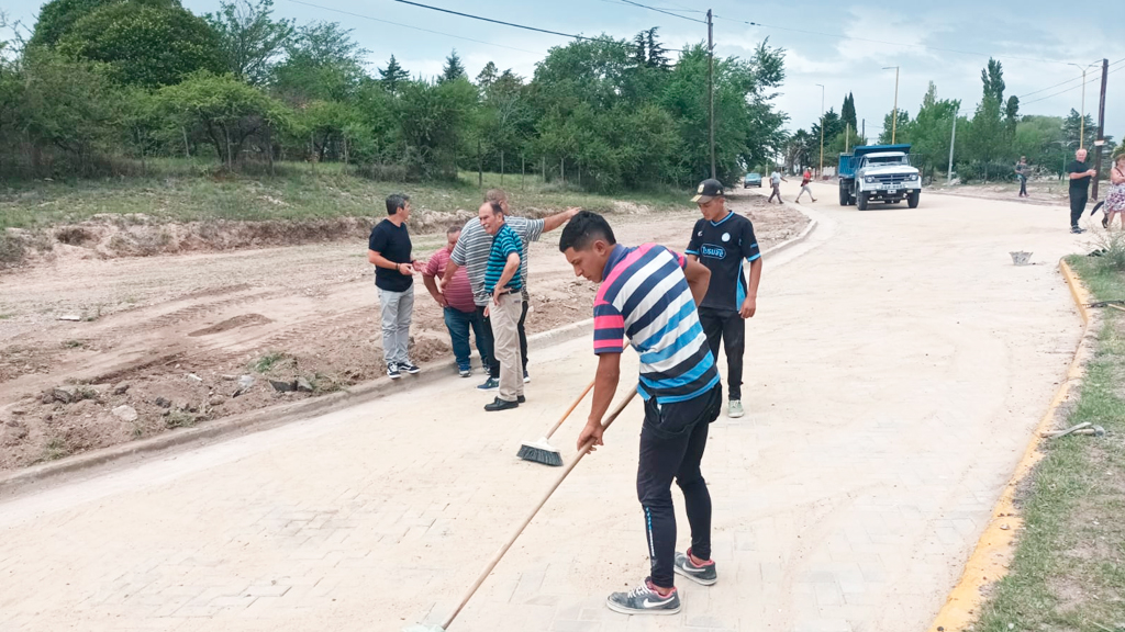 Habilitaron adoquinado ingreso acceso norte de Huerta Grande