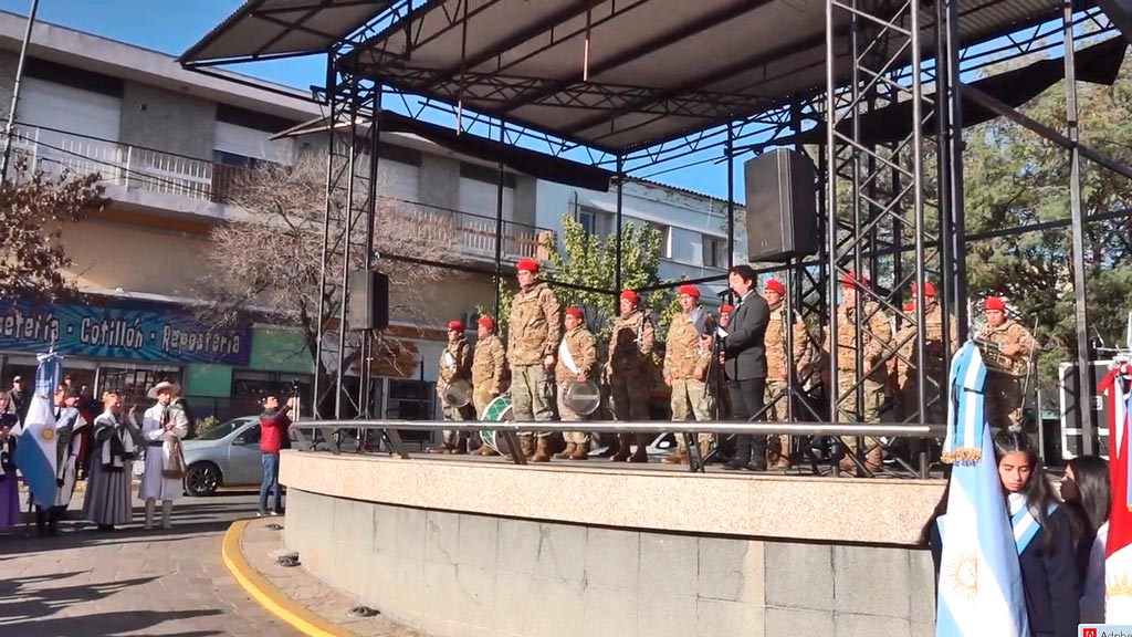 Acto faldense del día nacional de la libertad latinoamericana