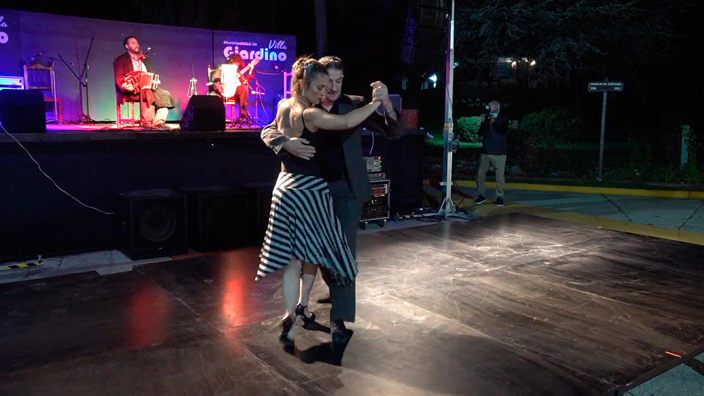 Tango en el jardín: Giardino tuvo su velada de gala del  2X4