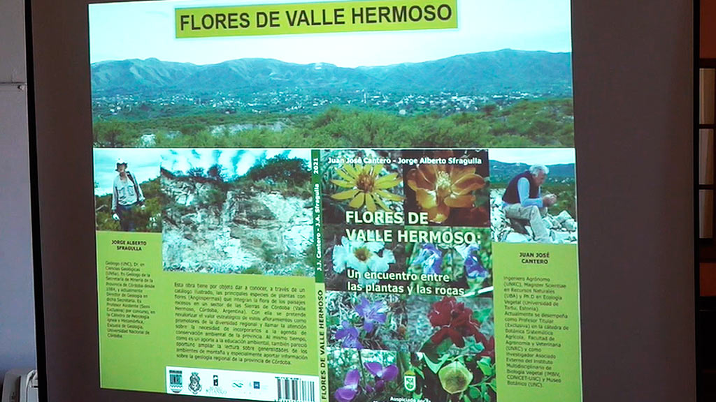 Presentación en la comunidad educativa de libro sobre flores cordobesas