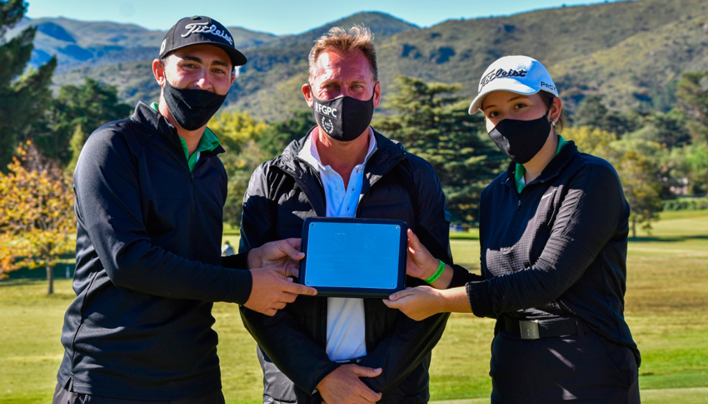 Julieta Oviedo y Santiago Caride Campeones en La Cumbre Golf Club