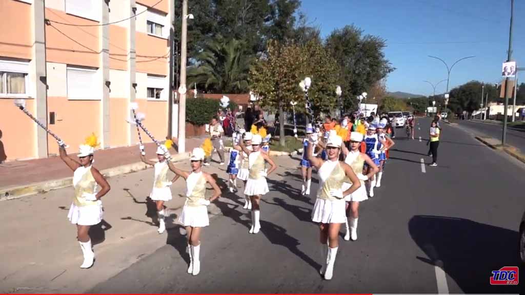 Gran Desfile y Fiesta por el Día del Deporte y la Paz en Valle Hermoso.