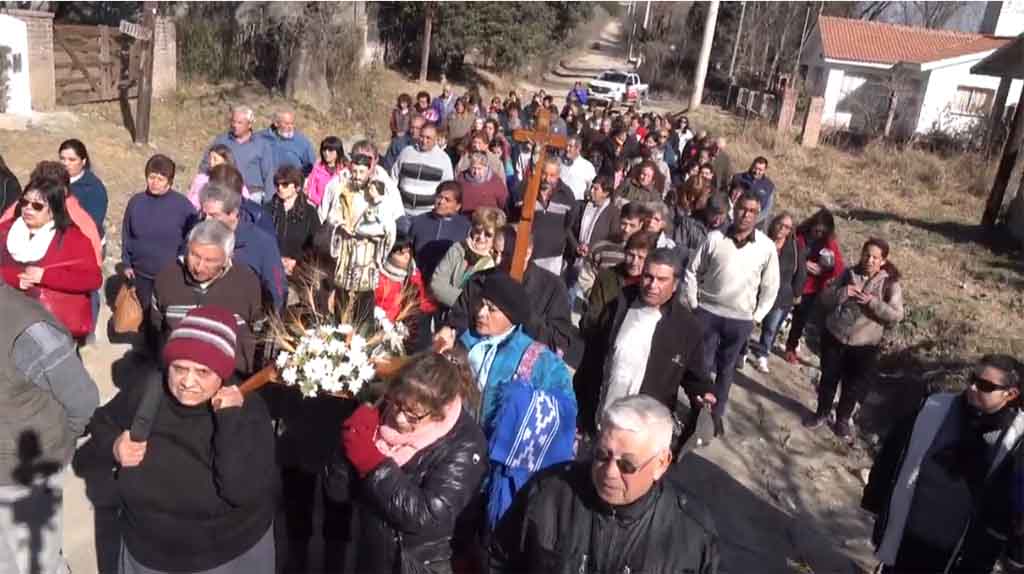 Como cada 7 de agosto se realizó la procesión y misa en honor a San Cayetano en La Falda (2)