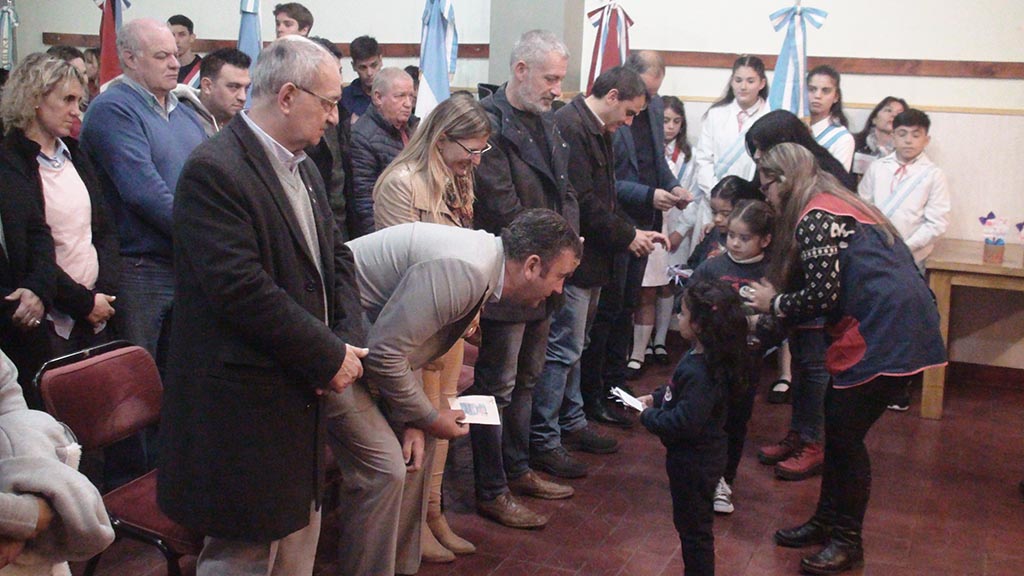 Acto conmemorativo Día del Maestro en La Falda