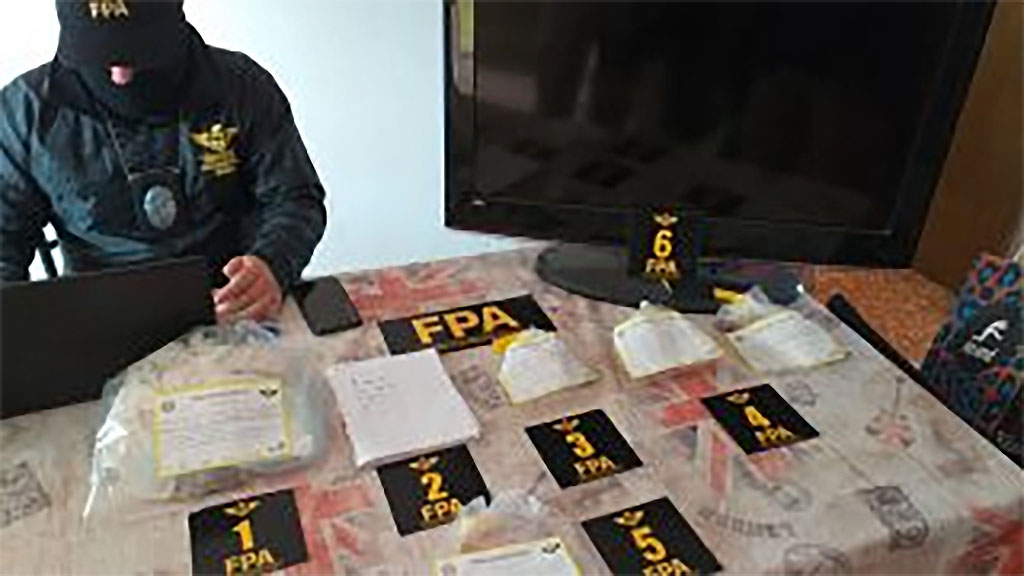 Más de 1800 dosis de estupefacientes incautó la FPA en Cruz del Eje. 2 detenidos 