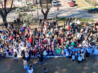 Postales de una jornada patria: Alumnos de Giardino prometieron lealtad a la Bandera