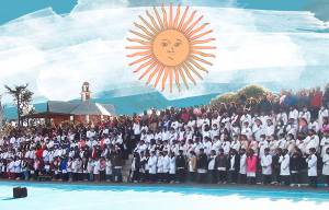 Promesa de alumnos de Huerta grande en polideportivo municipal